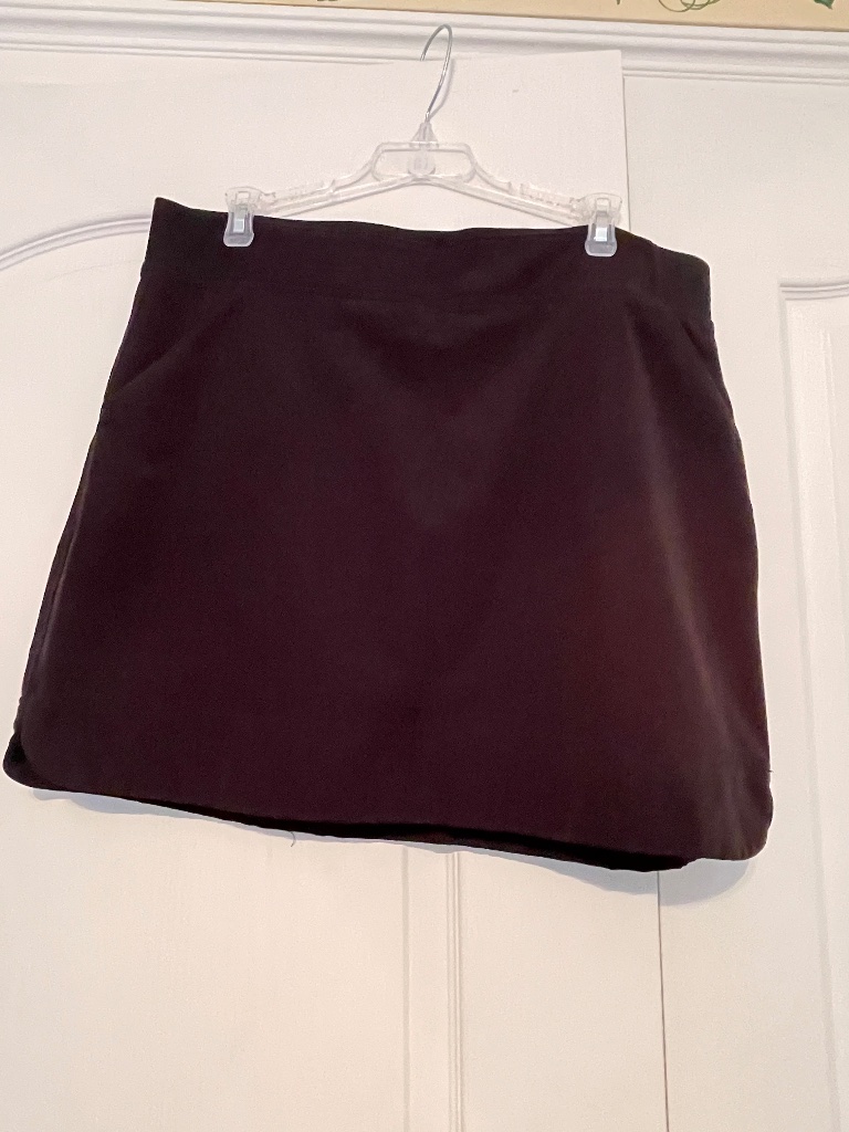 32 Degrees Black Skorts Size Large Three Available